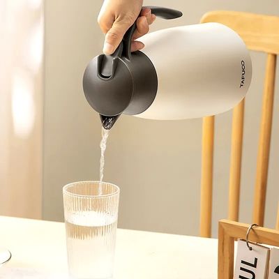 Trinkgefäße Vakuumflaschen Thermosen 2L Warmwasserkessel für europäische Restaurants