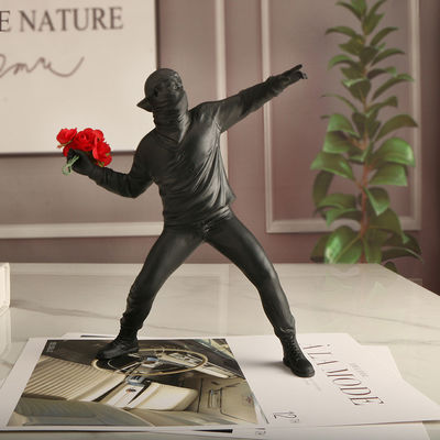 Vertikales Harzmuster Banksy Blütenwerfer Jungen Zeitgenössische Art Deco Kreuzspiegel