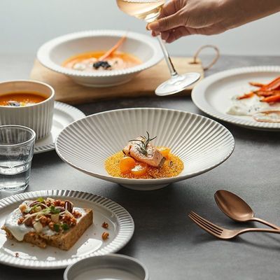 Nordic Relief Keramik Geschirr Set Klar Salat Schüssel Tassen Schüsseln Untertassen