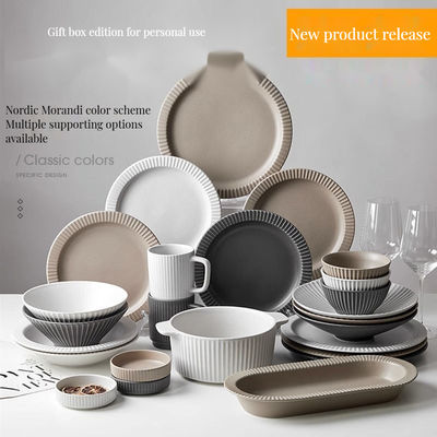 Einweg-Dinner-Platten Schüsseln Tassen Set mit Relief-Design im nordischen modernen Stil Matte glasierte Keramik