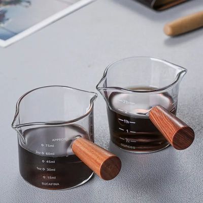100 ml durchsichtige Borosilikat-Glas-Messbecher mit Deckel minimalistischer Designart