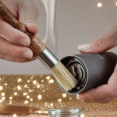 Nachhaltiges tragbares Plastikreinigungswerkzeug für Kaffeemaschine und Schleifbürste