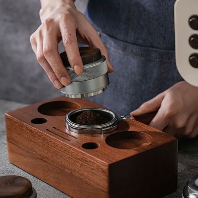 Höhenverstellbarer, umweltfreundlicher Kaffeegerät aus Edelstahl mit Walnussdekoration