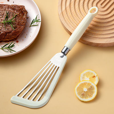 Vorräte für das Mischen und Braten in Küchen Topf Supermarkt Auswahl