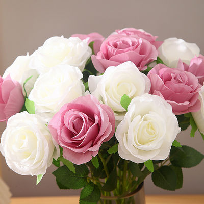 Künstlicher Blumenstrauß im pastoralen Stil 2024 Design für Hochzeiten und besondere Veranstaltungen