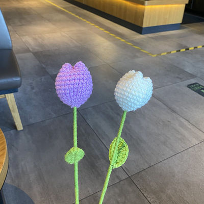 Kleines modernes Design Handgewirkt Stricksonnenblumen Daisy Tasche Ideal Valentinstagsgeschenk