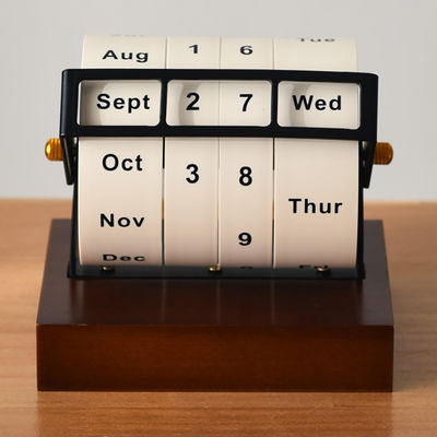 Elektroformat Perpetual Calendar Wheel Kleine Kurvenentwurf für Bürodekoration