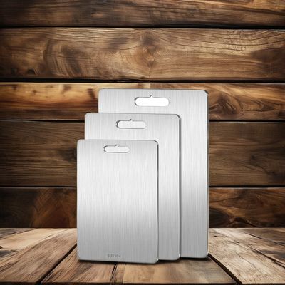 2024 Titan-Schnittbrett, maßgeschneiderte Größe, Quadrat mit 304 Edelstahl und Bambus