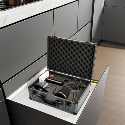 Handgebrühte Kaffeekiste mit Filter Topf Filterpapier und Skala Modernes Vintage Design