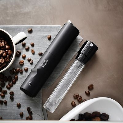 Benutzerdefiniertes Logo akzeptabel Portable 10ml Fliegenschutzflasche für Kaffeebohnen in Schwarz