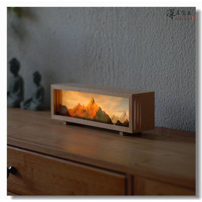 Original Moderne Snow Mountain Desktop Lampe mit wiederaufladbarem Nachtlicht und Leinwand Basis