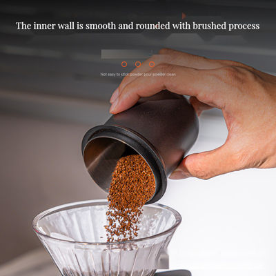 Modern geschnitzte Kaffeetasse aus Edelstahl für die Handfrei-Pulververteilung