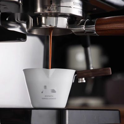 Traditionelles Design 120 ml Edelstahl Espresso-Messbecher für den Schaum