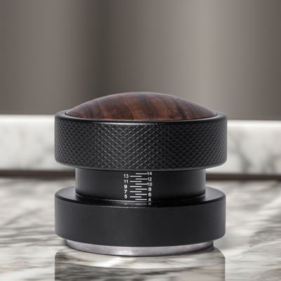 58mm Silber Walnuss Holzkappe Kaffeetäuscher Umweltschonendes Metall Espresso-Werkzeug für Café