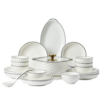 Zeitgenössisches Keramik-Weiß-Porzellan-Dinnerware-Set für Hochzeiten