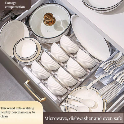 Hotel-Restaurant-Tischgeschirr-Sets Stilvolle Keramik-Weiß-Porzellan-Tischgeschirr mit schwarzem Rand