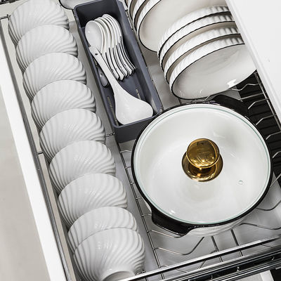 Dinner Sets Elegante keramische weiße Porzellan Schüssel Set mit schwarzem Rand und Suppen-Teller