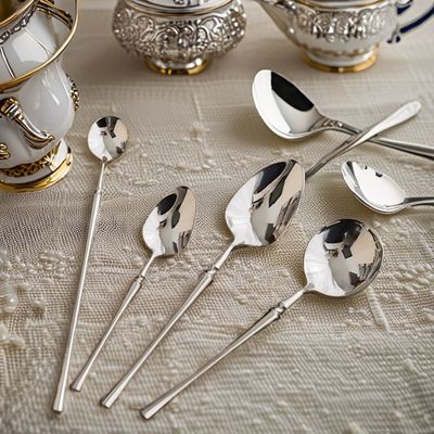 Silberware Löffel Gabel Dinnersets 24 Stück Gold Edelstahl Flatware Set für Hotels