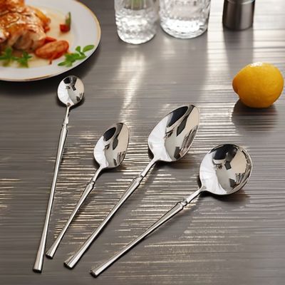 Ein individuelles Logo akzeptabel 24 Stück elegantes Gold-Edelstahl-Flatware-Set für das Hotel