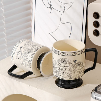 Customized Logo Akzeptable Keramik-Kaffee-Tasse und Löffel-Set für Teepausen