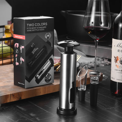 Custom Farbe Smart wiederaufladbarer Weinöffner mit Automatik-Gießen und Flaschenöffner-Funktion