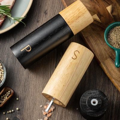 Pfeffermühle Salz 7-Zoll-Verstellbare Keramik-Kern Manuelle Eiche Holzschüttler mit Schleifmaschine