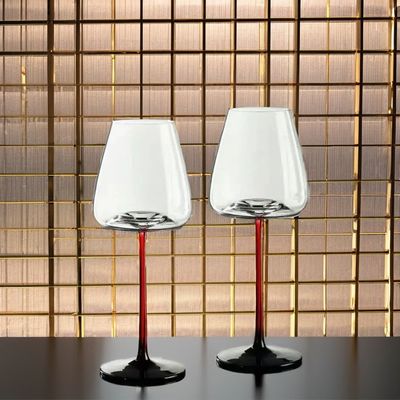 Einzigartige handgeblasene Rotwein-Glaskugel mit Wellenboden und Europa-Design-Stil