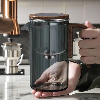 2024 Verdickter Glas-Tee-Infuser mit Walnuss-Handgriff Tee-Strainer Custom Logo auf Lager