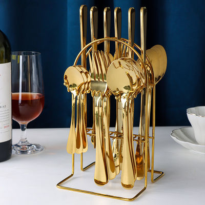 Flatware setzt Edelstahl-Gold-Schneidereien für nachhaltige Hochzeitsfeiern