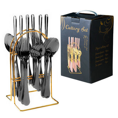 Flatware setzt Edelstahl-Gold-Schneidereien für nachhaltige Hochzeitsfeiern