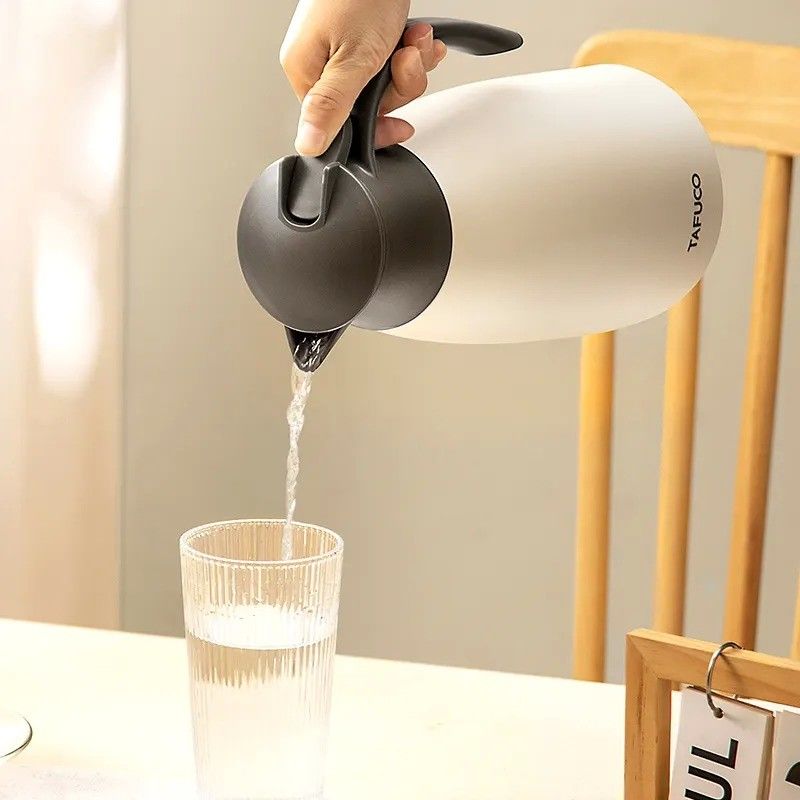 Trinkgefäße Vakuumflaschen Thermosen 2L Warmwasserkessel für europäische Restaurants