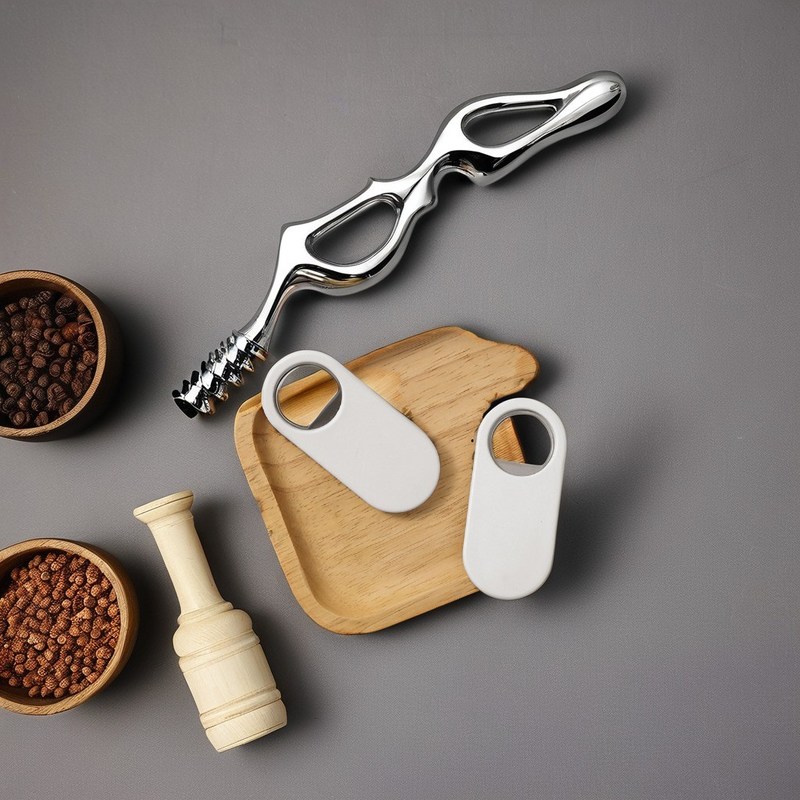 Verdickter rutschfester Griff aus Edelstahl Magnetflaschenöffner für benutzerdefinierte Farbe