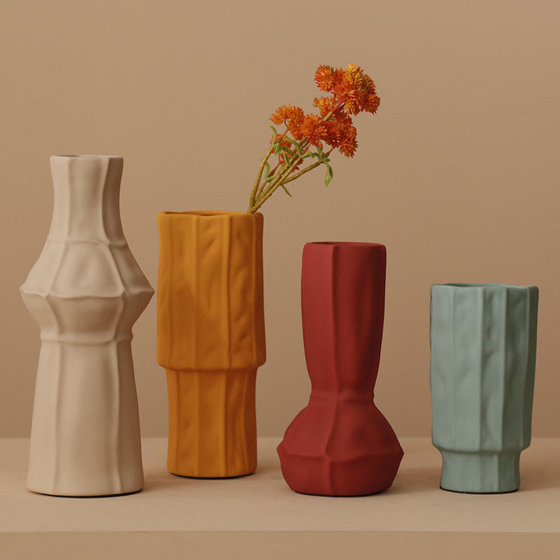 Speziell geformte Glaskeramische Vase in modernem Stil für Hochzeiten und Zuhause