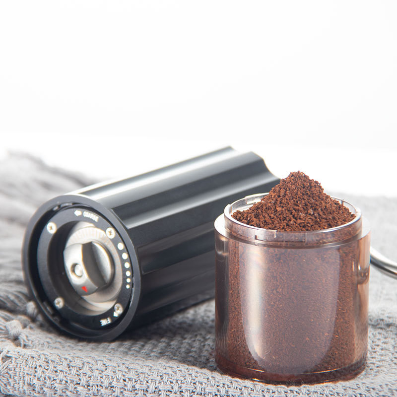 Edelstahl-Nussmuskatmühlen Professionelle Reise Handmühle Moderne Design Kaffeemühle