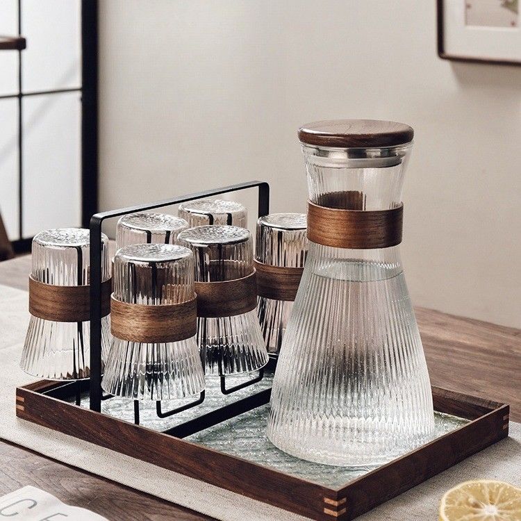 Maßgeschneiderte Größe Hoch-Borosilikat-Glas-Trinkset für moderne Haus-Kaltwasserflaschen